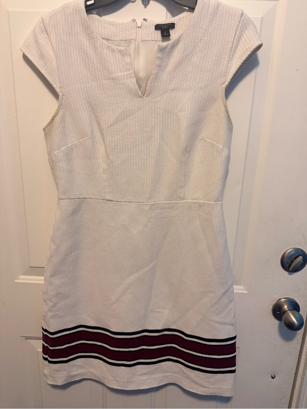 Ann Taylor White Textured Shift Dress with Burgundy & Black Hem Stripes